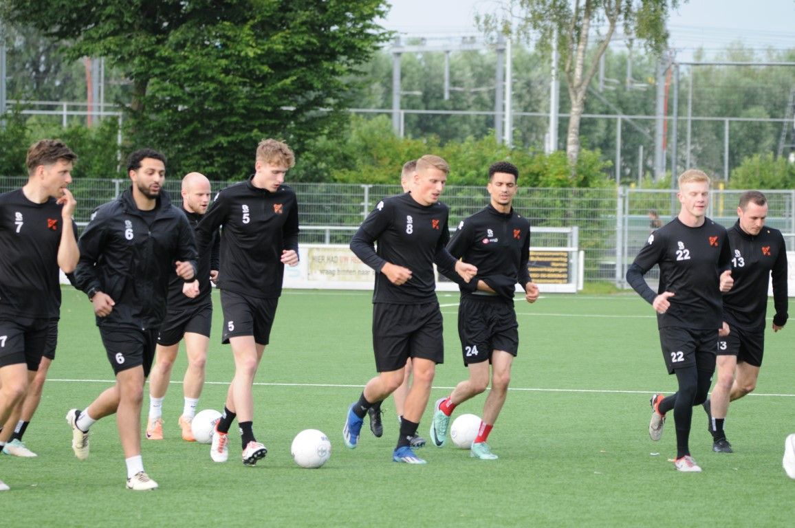Mannen 1 start tweede deel van de voorbereiding