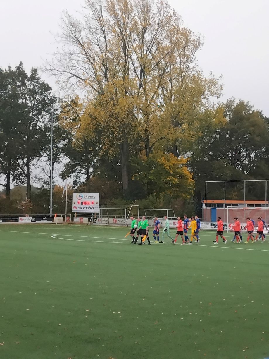 Oranje Nassau wint zijn tweede wedstrijd.