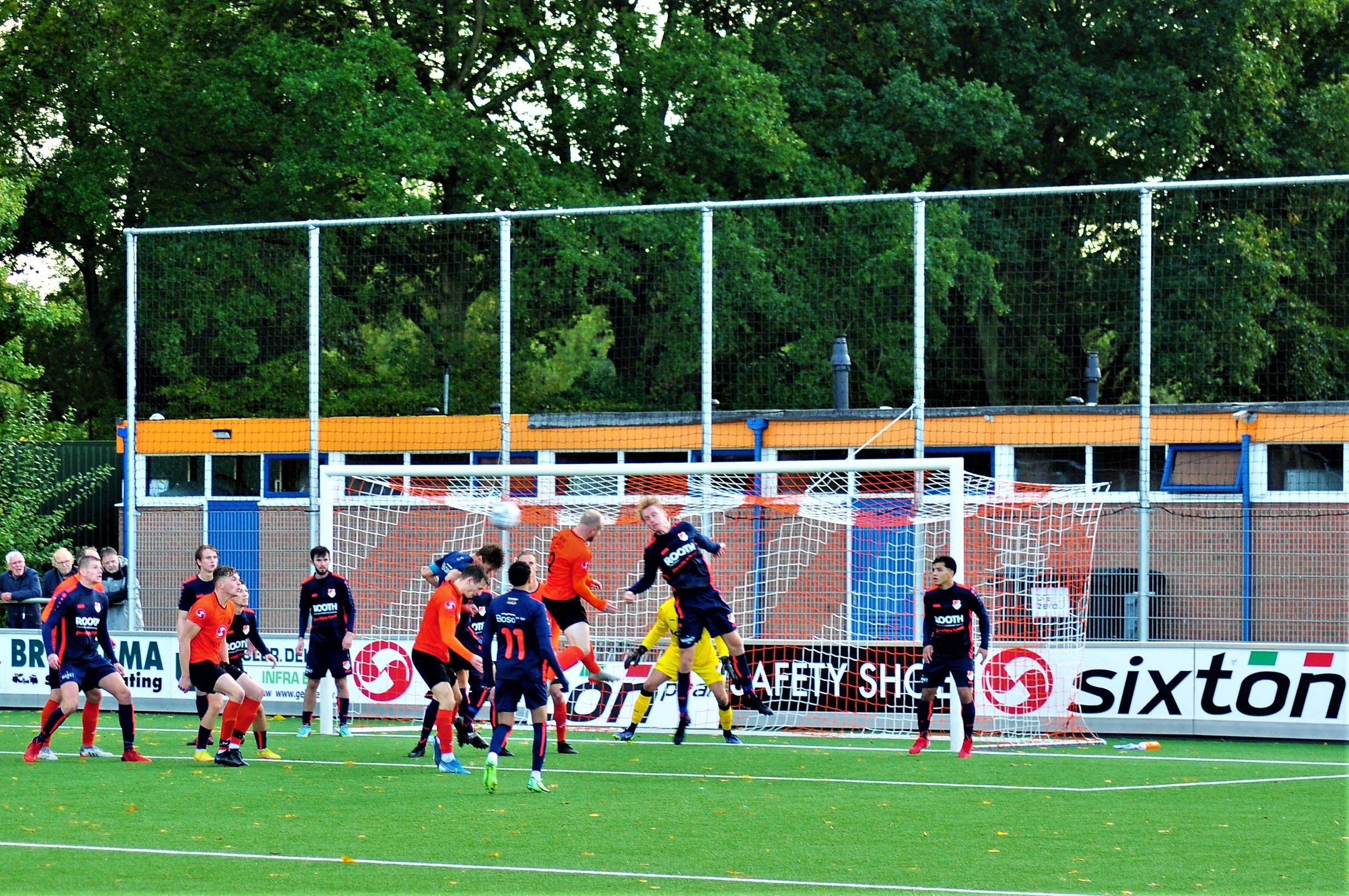 ONS Sneek en Oranje Nassau hebben zaterdag beide de zelfde belangen.
